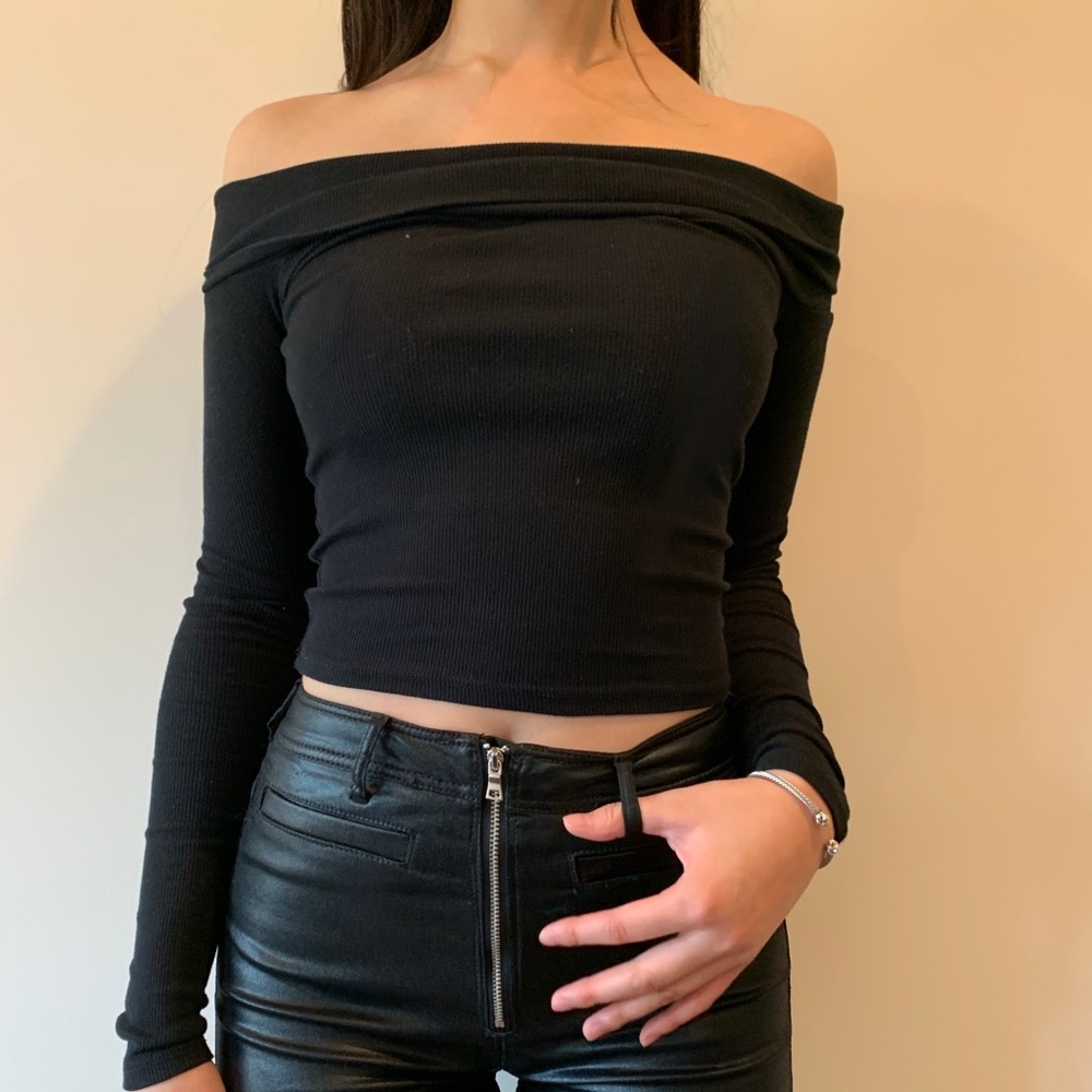 SOLD - LA Hearts Black ribbed off shoulder top